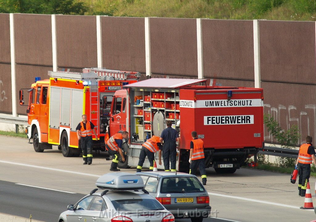 A 3 Rich Oberhausen LKW Tank undicht    P60.JPG